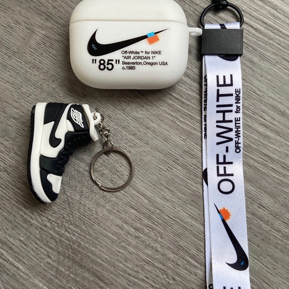 Other - Nike AirPods Pro case for 1/2 generations